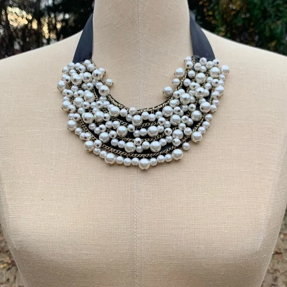 Pearl and Chain Beaded Statement Collar Necklace - Picture 8 of 10